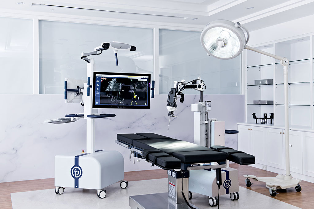 Imagen: El POINT Kinguide sistema quirúrgico asistido por robot ha hecho su debut en los Estados Unidos (Fotografía cortesía de Point Robotics)
