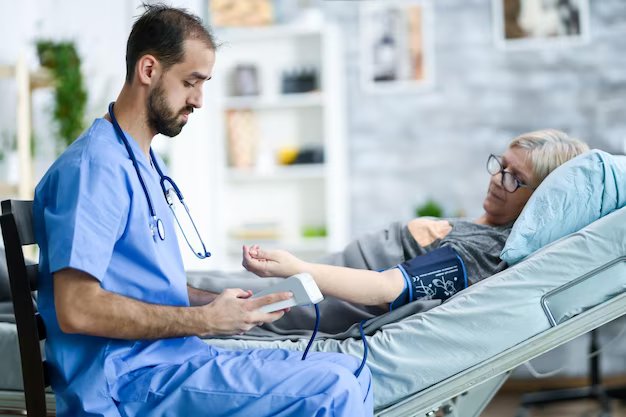 Imagen: La nueva medida relacionada con la presión sanguínea ayudará a los médicos a monitorear y tratar a los pacientes gravemente enfermos (Fotografía cortesía de Freepik)