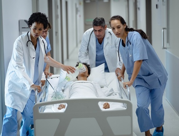 Imagen: La herramienta de IA predice el riesgo de visitas de emergencia al hospital (foto cortesía de 123RF)