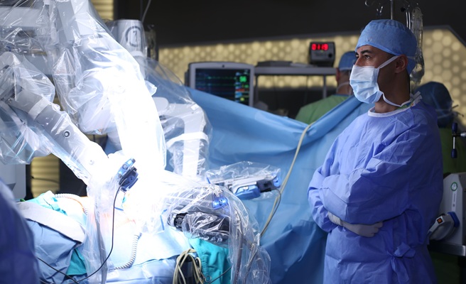 Imagen: el nuevo procedimiento puede ayudar a los cirujanos a extirpar el cáncer y al mismo tiempo proteger los vasos principales y los conductos biliares (Fotografía cortesía de Adobe Stock)