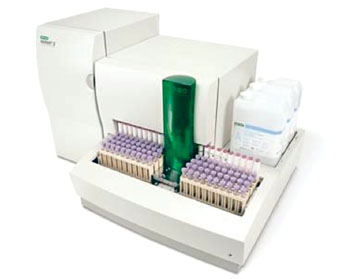 Imagen B: El sistema VARIANT II TURBO para las pruebas de hemoglobina (Fotografía cortesía de Bio-Rad).