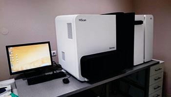 Imagen: El escáner HiScan SQ (Fotografía cortesía de Illumina).