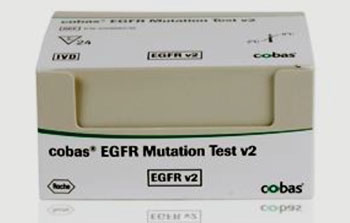 Imagen: La prueba para la mutación del receptor del factor de crecimiento epidérmico, EGFR, cobas v2 (Fotografía cortesía de Roche Molecular Systems).