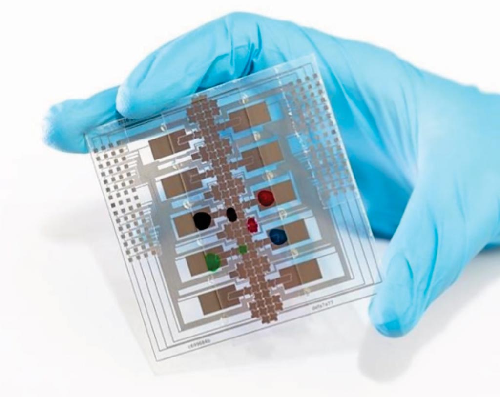 Imagen: La Caja de Sarampión y Rubéola (MRBox) es una tecnología portátil y de bajo costo para detectar el estado de infección y de inmunidad contra el sarampión y la rubéola, para uso en países en desarrollo (Fotografía cortesía de la Universidad de Toronto).