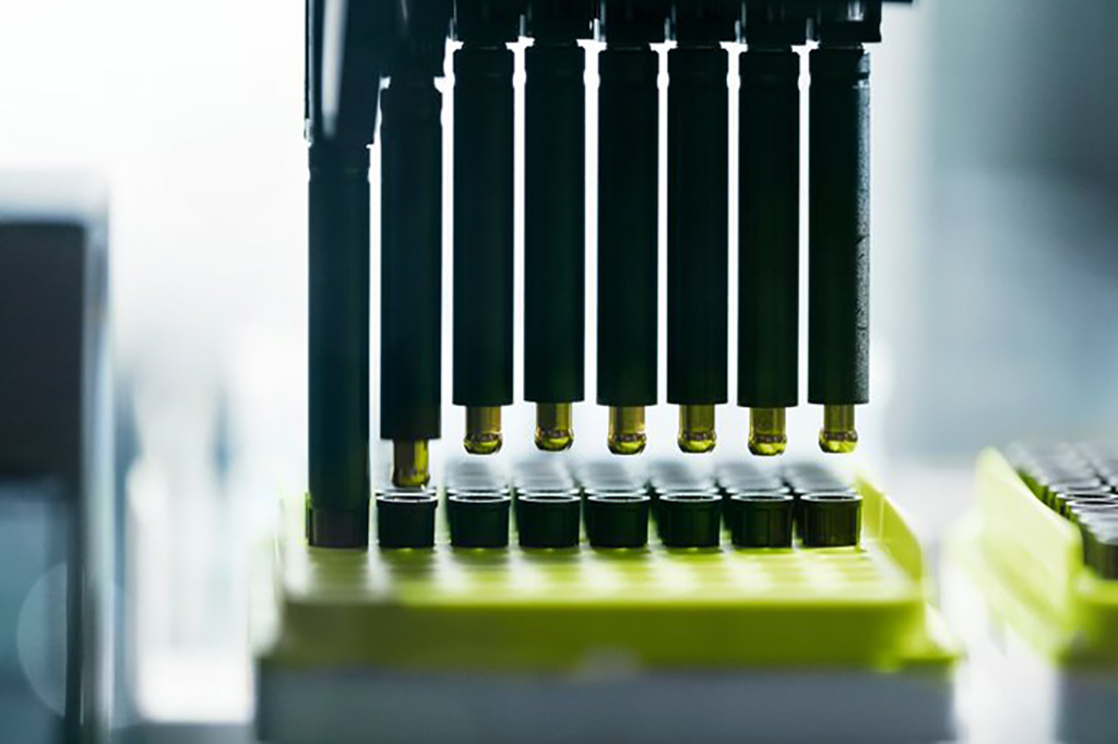 Imagen: Dosificación completa de Pfizer y BioNTech para la primera cohorte del ensayo de fase 1/2 de candidatos a la vacuna contra la COVID-19 en Alemania (Fotografía cortesía de BioNTech SE)