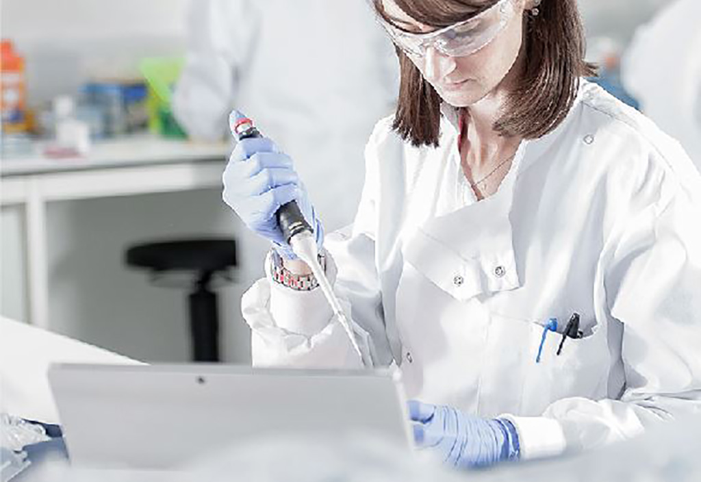 Imagen: Prueba de diagnóstico de espectrometría de masas asistida por perlas (BAMS) para la COVID-19 llega a la etapa de prototipo (Fotografía cortesía del Grupo Avacta plc).