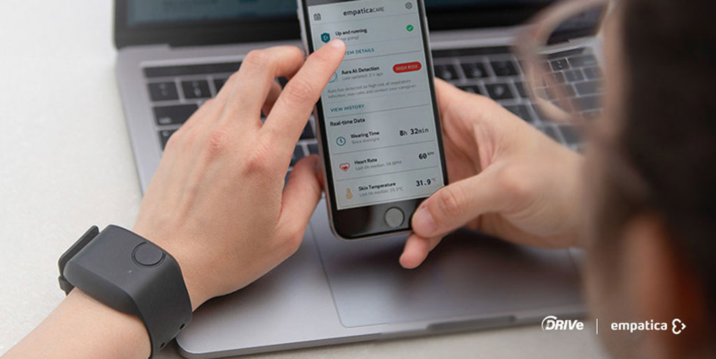 Imagen: El sistema portátil detecta la COVID-19 antes de que aparezcan los síntomas (Fotografía cortesía de Empatica Inc.)