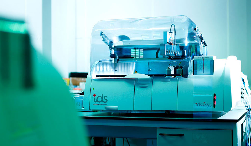 Imagen: El analizador automatizado multidisciplinario IDS-iSYS (Fotografía cortesía de Immunodiagnostic Systems)