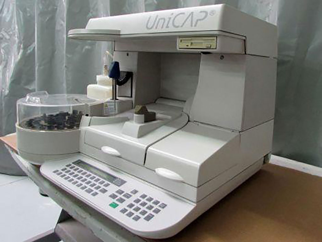 Imagen: El inmunoanalizador UNI-CAP está destinado a pruebas de alergia utilizando InmunoCAP (Fotografía cortesía de Thermo Fisher Scientific)