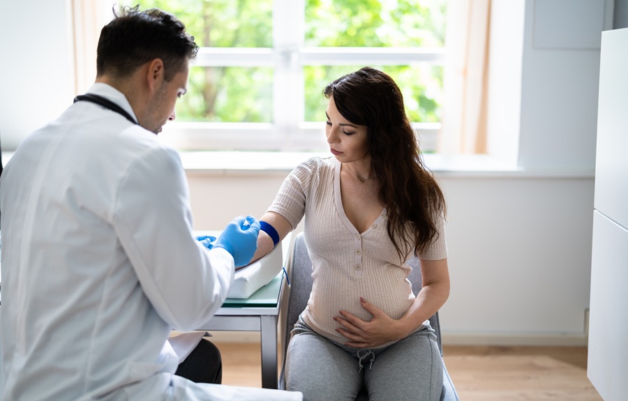 Imagen: la prueba de preeclampsia utiliza ADN libre de células liberado de la placenta durante el embarazo (foto cortesía de la foto 123RF)