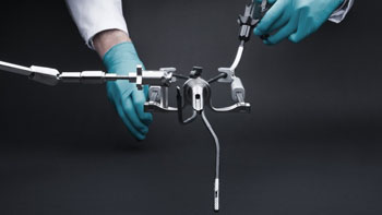 Image: The FMX314 surgical system for single port laparoscopy (Photo courtesy of Fortimedix Surgical).