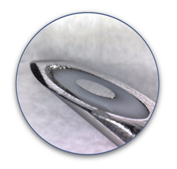 Image: The IQ-Needle is equipped with electrodes to detect CSF (Photo courtesy of Injeq).