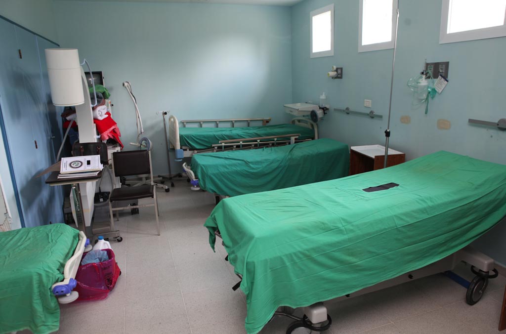 Image: A hospital ward in Honduras (Photo courtesy of SafeSurgery.com).