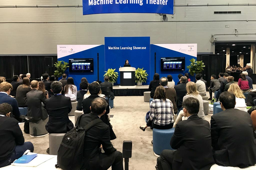 Image: YITU Healthcare Vice President Cathy Fang gives a speech at the annual meeting of Radiological Society of North America (Photo courtesy of RSNA).
