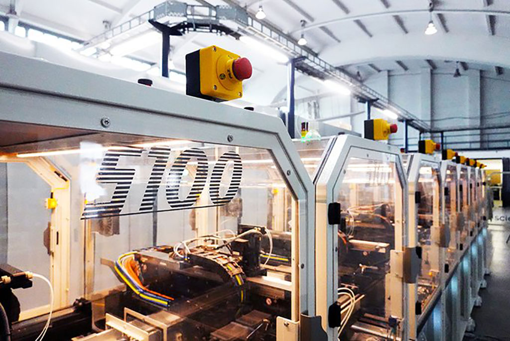 Image: SciFLEXARRAYER S100 (Photo courtesy of SCIENION AG) Image: SciFLEXARRAYER S100 (Photo courtesy of SCIENION AG)