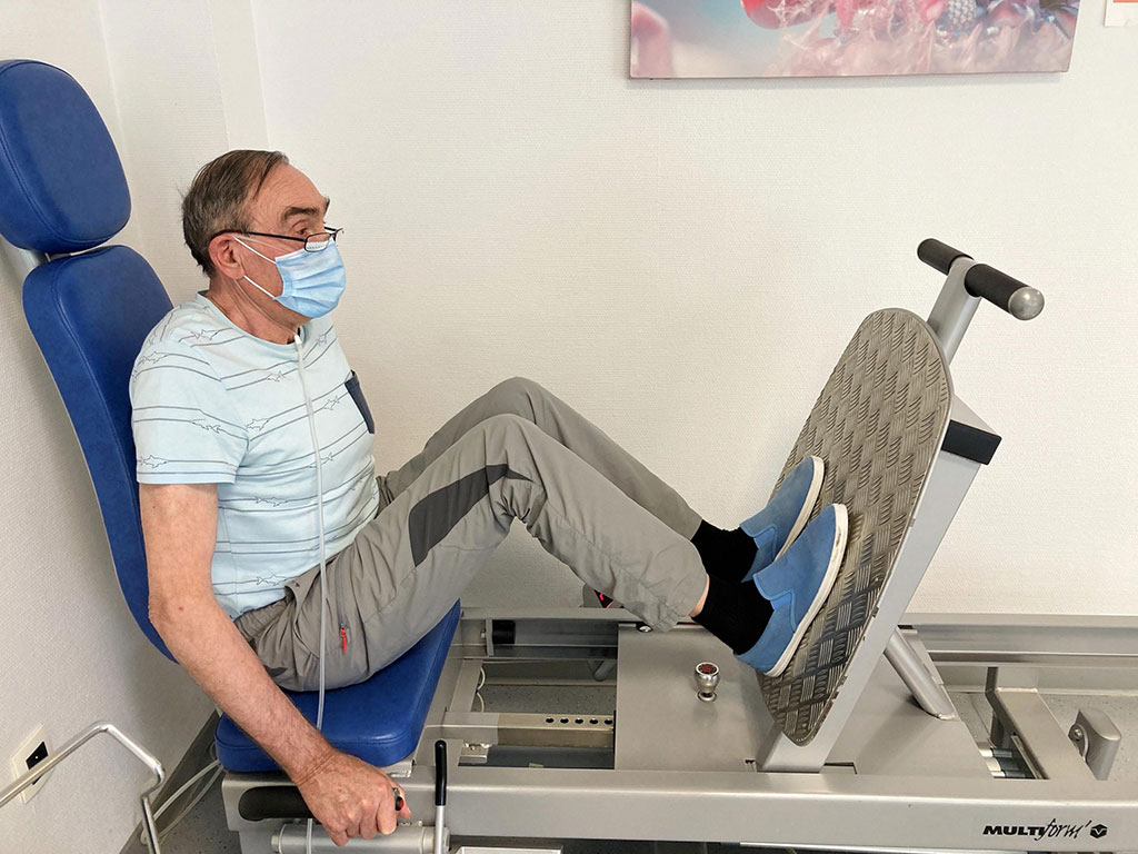 Image: Image shows a recovering COVID-19 patient taking part in rehabilitation programme (Photo courtesy of Frédéric Hérengt)