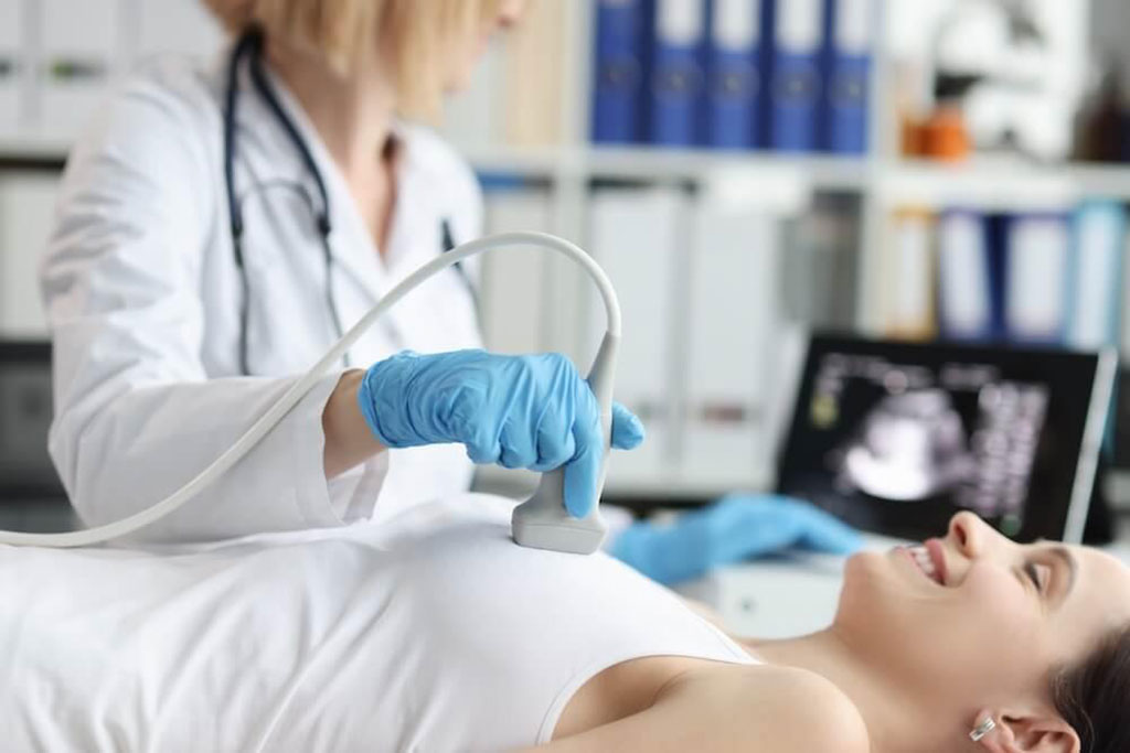 Image: A combination of ultrasound and nanobubbles allows cancerous tumors to be destroyed without surgery (Photo courtesy of Tel Aviv University) Image: A combination of ultrasound and nanobubbles allows cancerous tumors to be destroyed without surgery (Photo courtesy of Tel Aviv University)