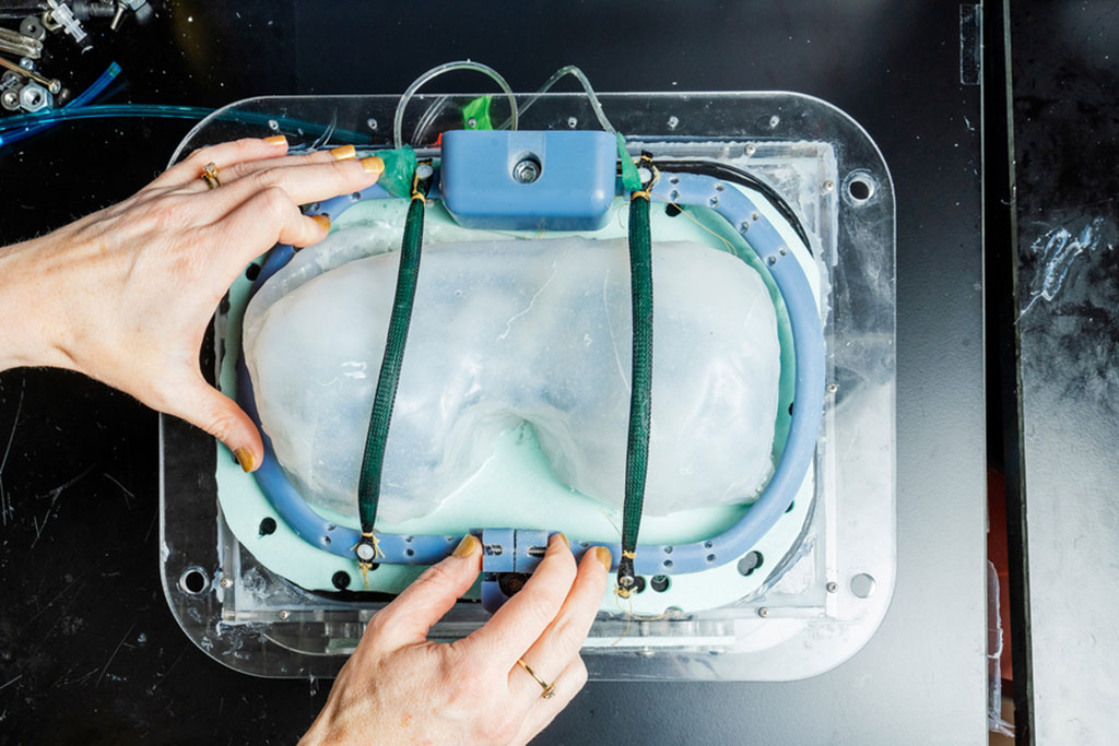 Image: The soft, implantable ventilator works with the diaphragm to improve breathing (Photo courtesy of MIT)