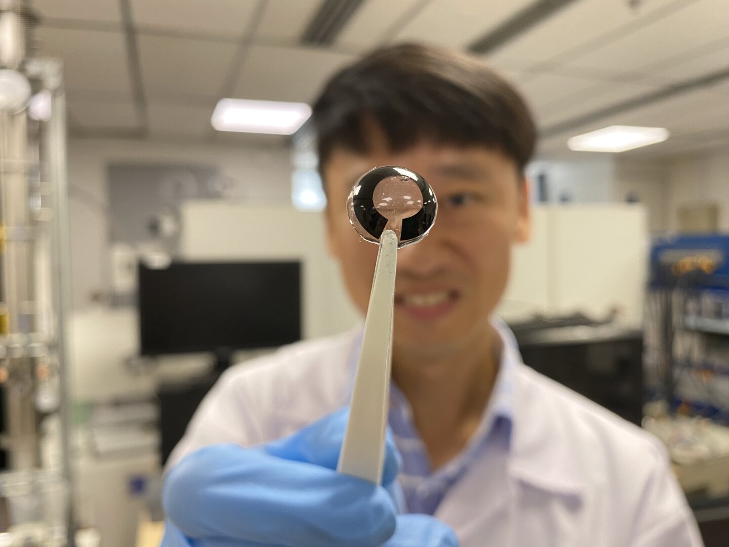 Image: Scientists have developed an ultra-thin battery powered by saline for smart contact lenses (Photo courtesy of NTU Singapore)