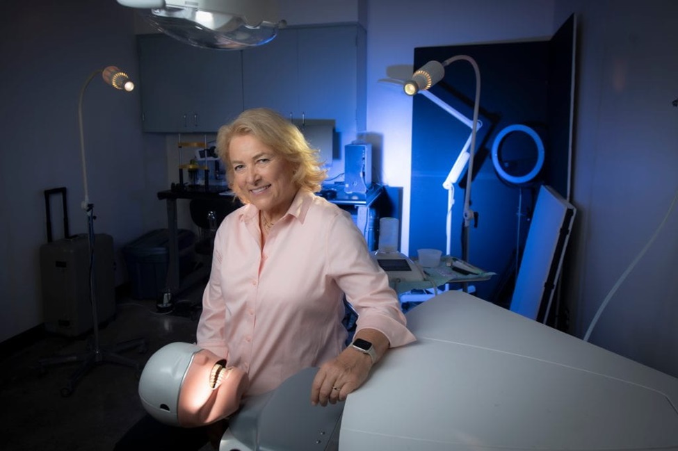 Image: The screening device developed Dr. Petra Wilder-Smith aims to improve treatment outcomes for oral cancer(Photo courtesy of Steve Zylius/UC Irvine)