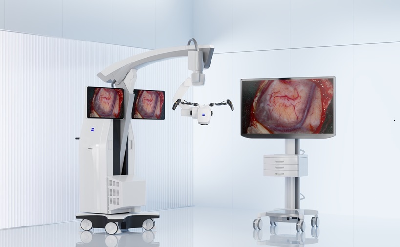 Image: The KINEVO 900 S robotic visualization system boasts of the best digital visualization and seamless robotic interactions (Photo courtesy of ZEISS)