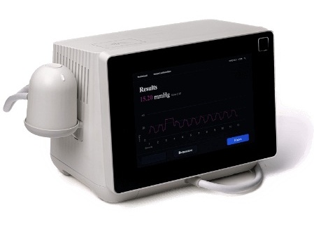 Image: The implantable wireless sensors can read and transmit patients\' parameters via ultrasound (Photo courtesy of Microtech)