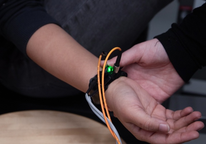 Image: Researchers have taken a major step toward cuff-free blood pressure monitoring (Photo courtesy of Gwyneth Moe/Boston University)