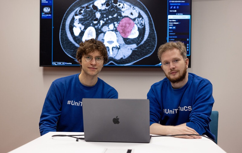 Image: Researchers Joonas Ariva and Dmytro Fishman have developed the AI-based tool that speeds kidney cancer detection (Photo courtesy of Kadri-Ann Kivastik / University of Tartu) Image: Researchers Joonas Ariva and Dmytro Fishman have developed the AI-based tool that speeds kidney cancer detection (Photo courtesy of Kadri-Ann Kivastik / University of Tartu)