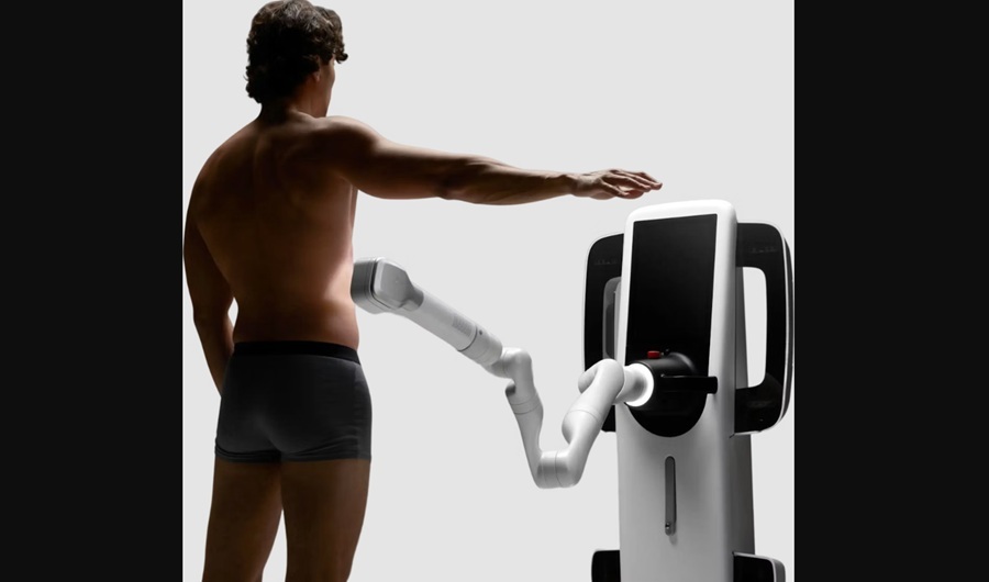 Image: Swan is the world’s first robot to capture standardized, full-body dermoscopic skin imaging. Developed in collaboration with dermatologists, the platform is designed to enable consistent, high-quality skin exams (Photo courtesy of Square Mind)