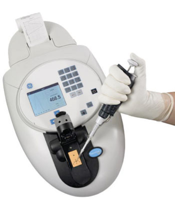Image: The NanoVue spectrophotometer (Photo courtesy of GE Healthcare).