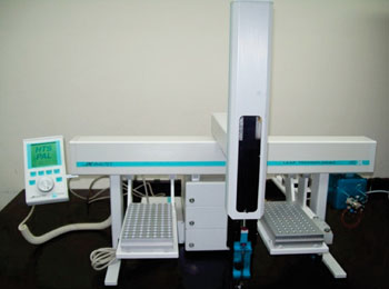 Image: The HTS PAL autosampler (Photo courtesy of Leap Technologies).