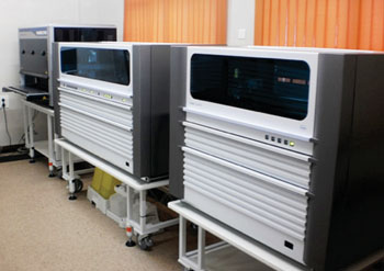 Image: The cobas s 201 multi-dye, nucleic acid amplification technology (NAT) screening system for blood and plasma (Photo courtesy of the Jankalyan Blood Bank).