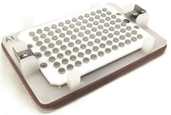 Image: Hand-held magnetic plate washer for Procarta immunoassays (Photo courtesy of Affymetrix).