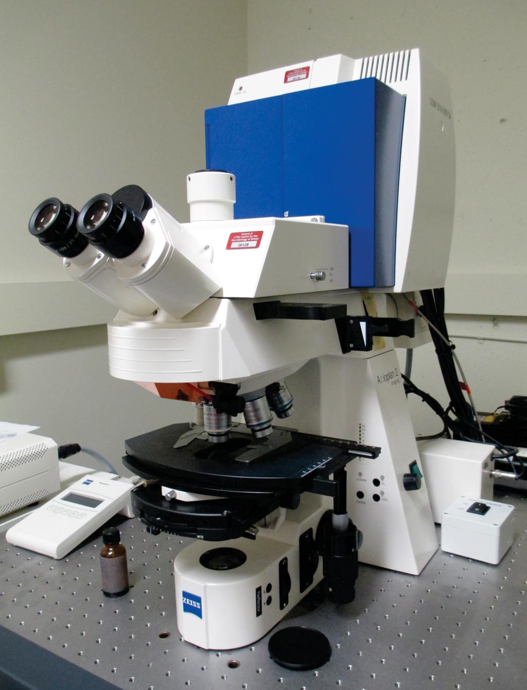 Image: The LSM510 META confocal microscope (Photo courtesy of Zeiss).