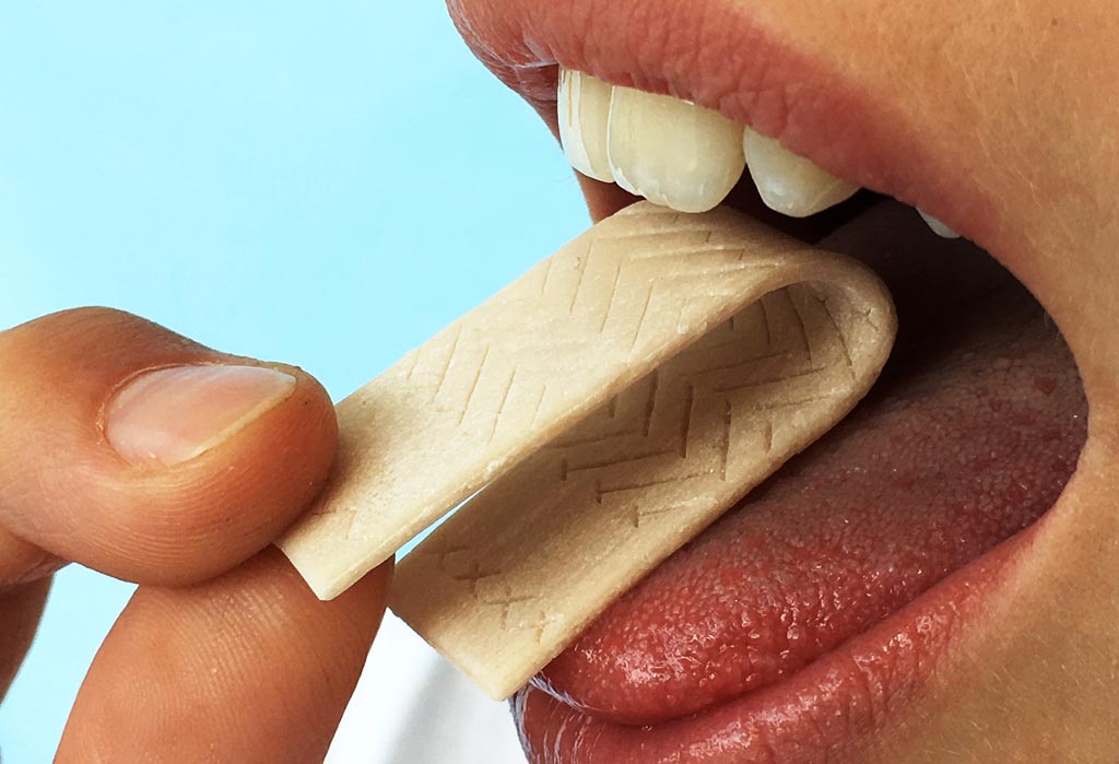 Image: Researchers have developed a rapid test using a specialized chewing gum that enables the tongue to detect oral inflammation (Photo courtesy of Julius-Maximilians-University Würzburg).