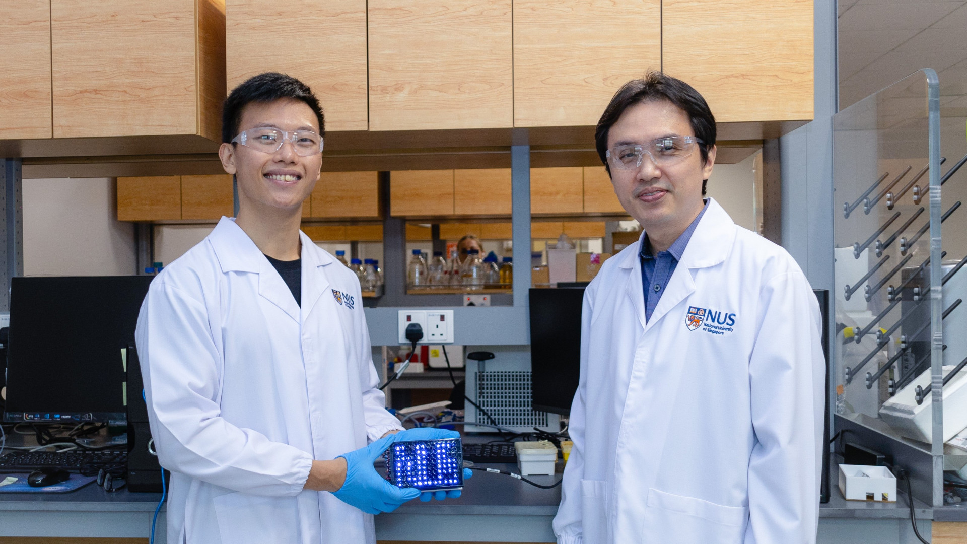 Image: First \'living digital camera\' offers a cost-effective and efficient approach to DNA data storage (Photo courtesy of NUS)