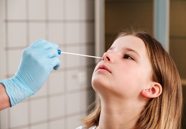 Image: The nasal swab test for kids diagnoses specific asthma subtype (Photo courtesy of 123RF)