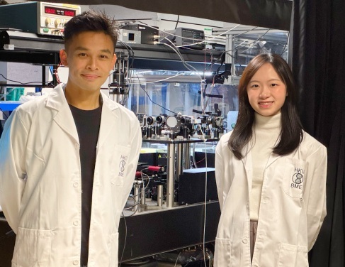 Image: Michelle Lo (right), the primary developer of CytoMAD in this project, alongside Professor Kevin Tsia (left), the research team leader (Photo courtesy of HKU)