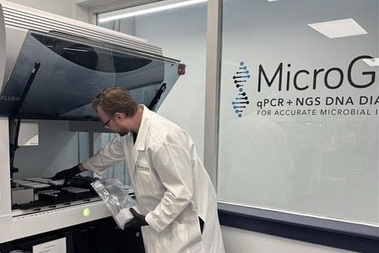 Image: A new DNA sequencing technology aims to improve treatment for infections following bone fractures (Photo courtesy of MicroGenDX)