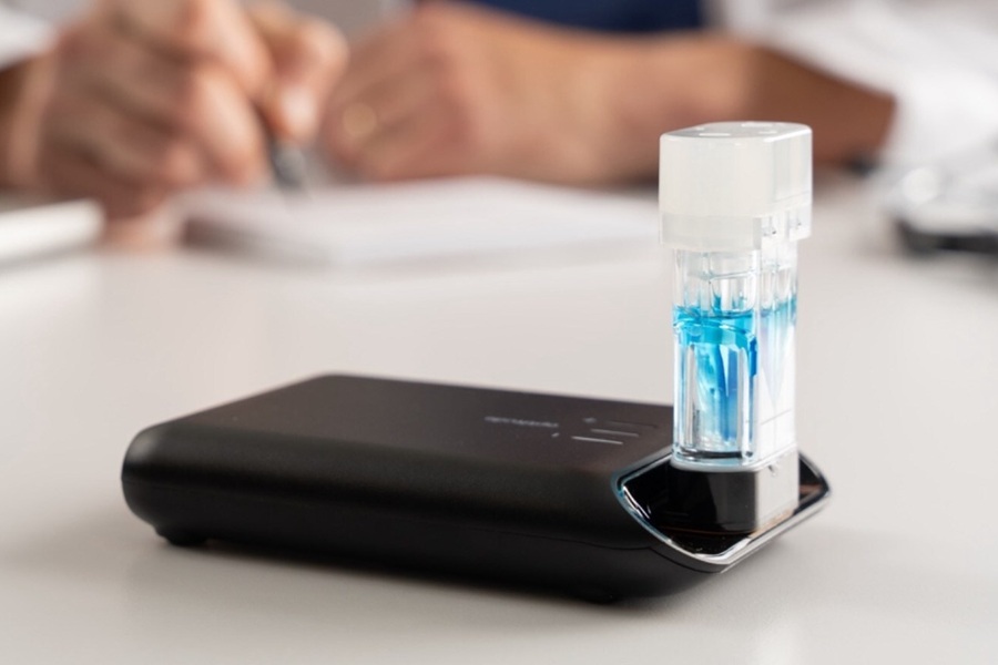 Image: Metrix next-gen POC molecular testing platform will be utilized to develop the filovirus panel to detect and differentiate Ebola virus species and Marburg virus species (Photo courtesy of Aptitude Medical)