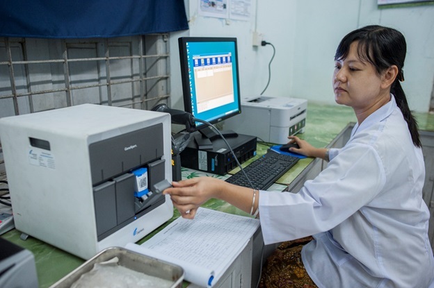 Image: The WHO has updated its operational handbook on diagnosis of tuberculosis (Photo courtesy of WHO/UNITAID)