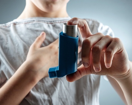 Image: The new diagnostic chip paves the way for a shift in asthma care from symptom control to personalized therapy (Photo courtesy of 123RF)