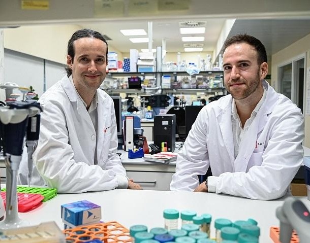 Image: From left to right, experts Iñaki Martín-Subero and Martí Duran-Ferrer (Photo courtesy of Universitat De Barcelona)