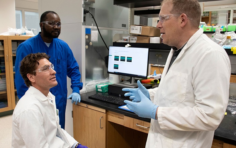 Image: USU chemists Kadin Crosby, Bamidele Filani, and Ryan Jackson have reported newly discovered functions of CRISPR-Cas12a3 (Photo courtesy of USU/M. Muffoletto)
