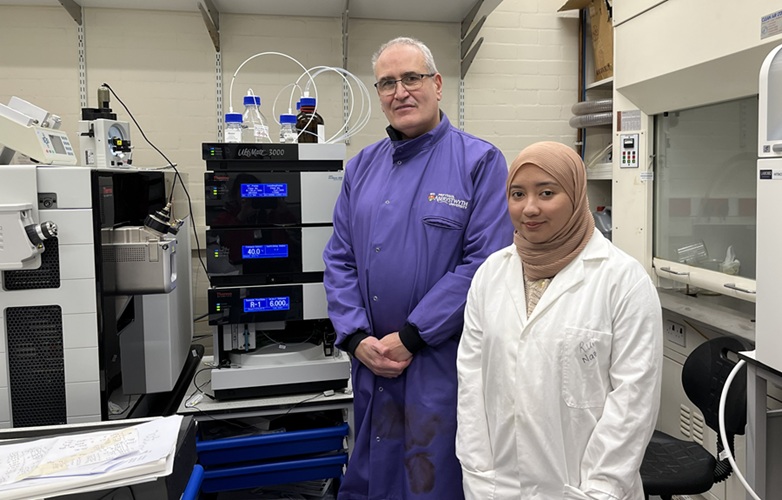 Image: Professor Luis Mur and Dr. Aimi Zainurin aim to make breast cancer diagnosis faster and more accessible (photo courtesy of Aberystwyth University)