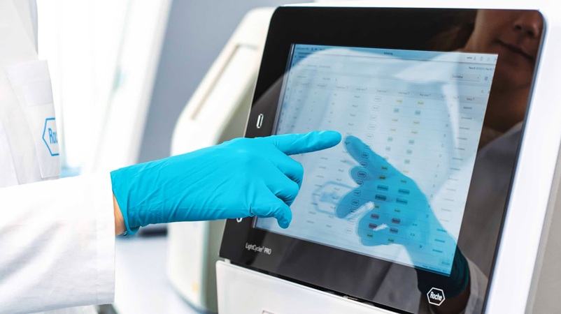 Image: The LightMix Newborn TREC/SMN1/HBB kit runs on established LightCycler systems. (Photo courtesy of Roche)