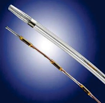 Image: The EkoSonic IDDC and removable coaxial ultrasound transducer core (Photo courtesy of EKOS Corporation).