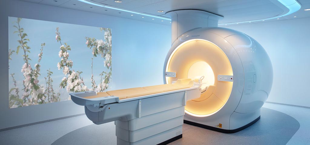 Image: The Igeniea Elition 3.0T MRI (Photo courtesy of Philips Healthcare).
