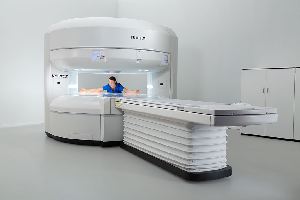 Image: OASIS Velocity is the only truly open high-field MRI scanner with SynergyDrive (Photo courtesy of FUJIFILM)