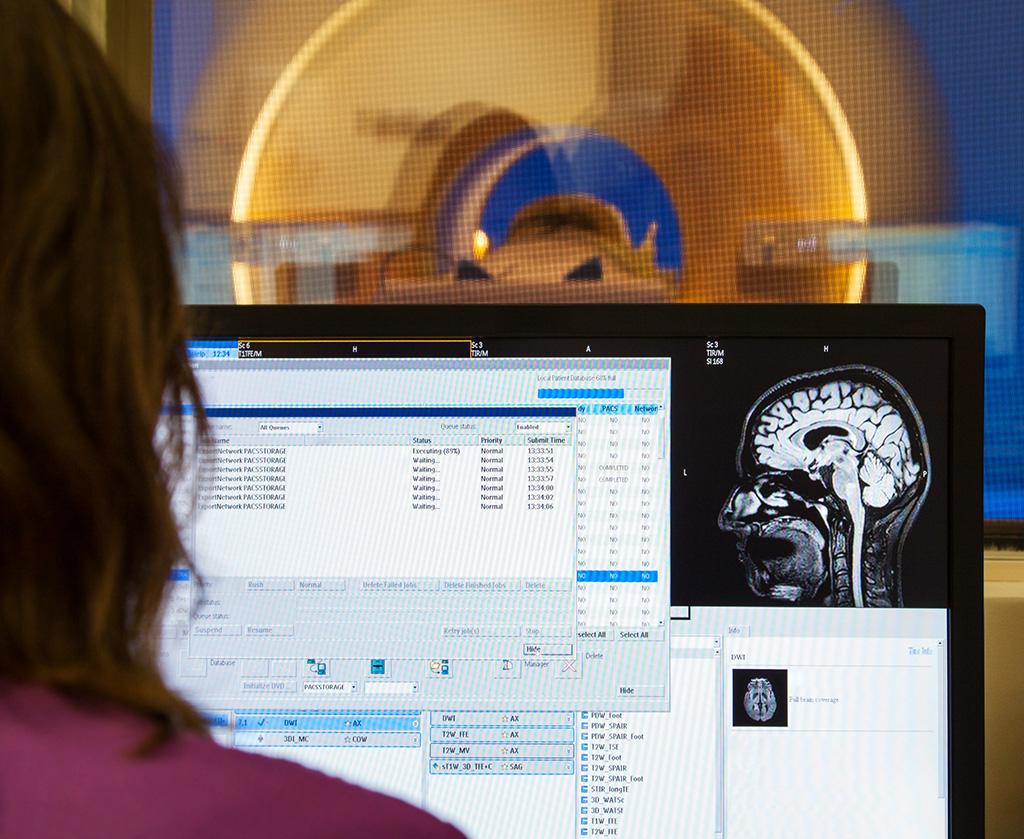 Image: A DL-based reconstruction framework can accelerate brain MRI at 0.055 tesla (Photo courtesy of 123RF)